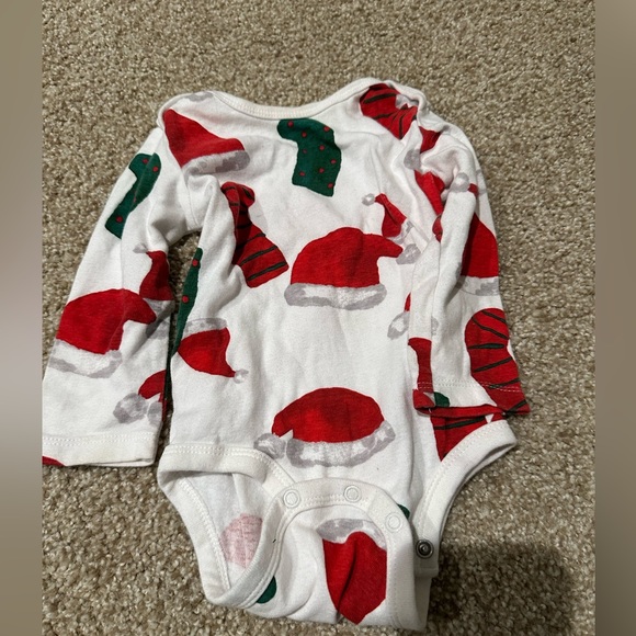 Carter’s Christmas Santa Hat Long Sleeve Onesie 12 Months - Picture 1 of 2